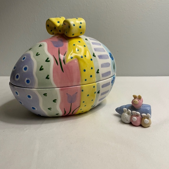 Vintage | Holiday | Ceramic Pastel Easter Egg Porcelain Bunny Pigs